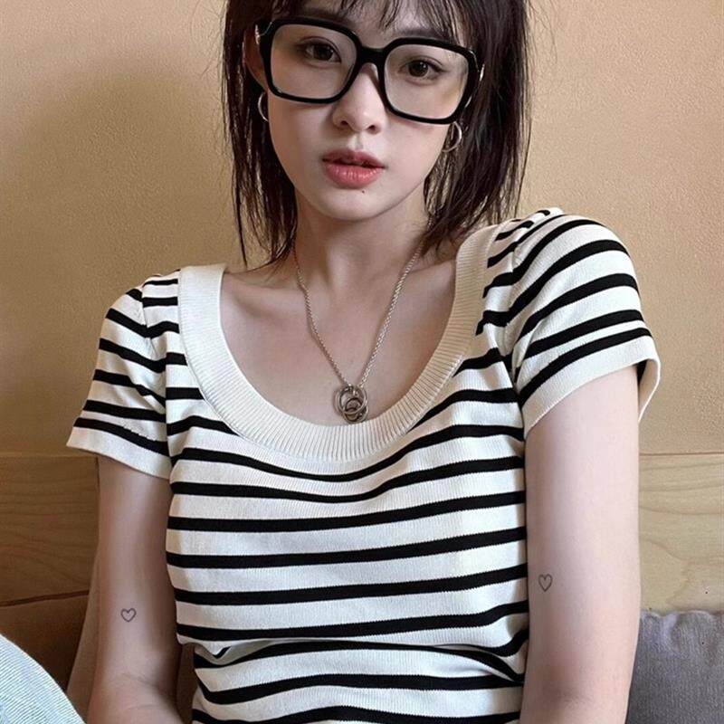 高货小众显瘦短袖T恤辣妹打底衫上衣2026年女夏季新款显瘦甜辣条