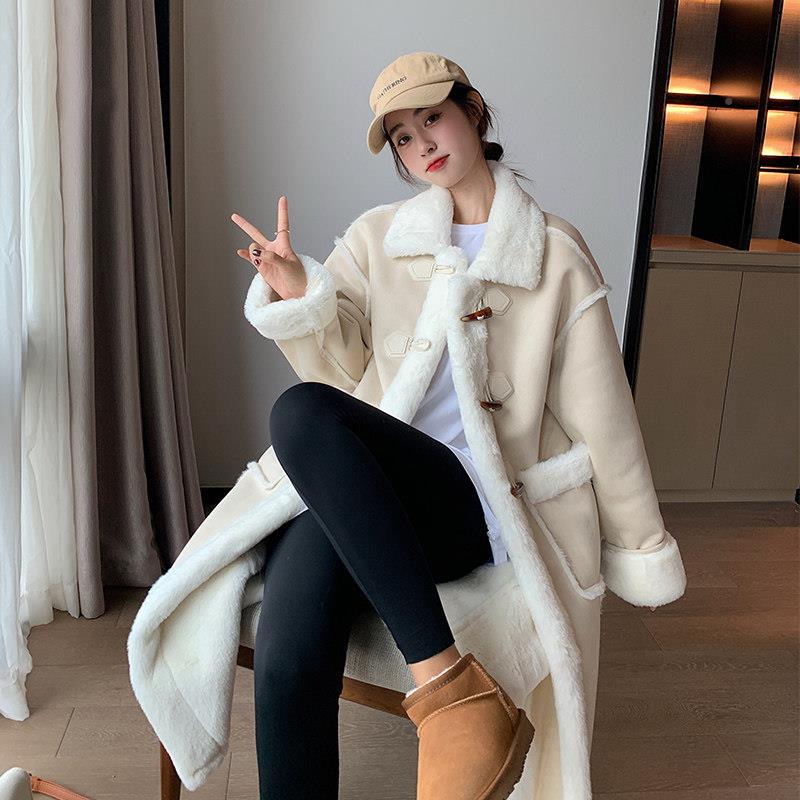 速发高货麂皮绒加厚羊羔大毛女衣扣冬季2024新款皮毛一体牛角长款
