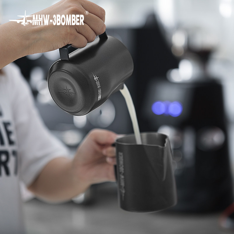 轰炸机涡轮打奶缸咖啡拉花缸奶泡缸拉花杯尖嘴不锈钢奶泡杯拉花壶