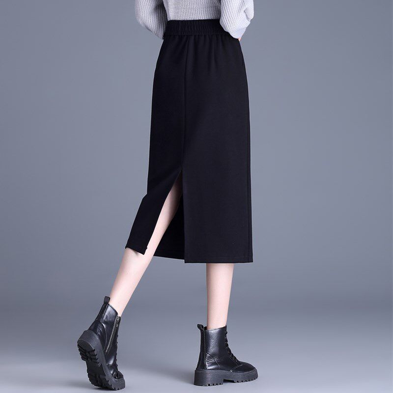 松紧腰抽绳链条休闲半身裙女秋2024新款百搭黑色中长款包臀直筒裙