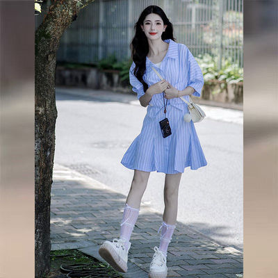 韩系蓝色条纹衬衫连衣裙子女2026新款春季高级感褶皱收腰a字短裙