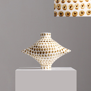 样板间餐厅玄关台面个性 简约波点手作陶瓷花瓶 花D& 艺术