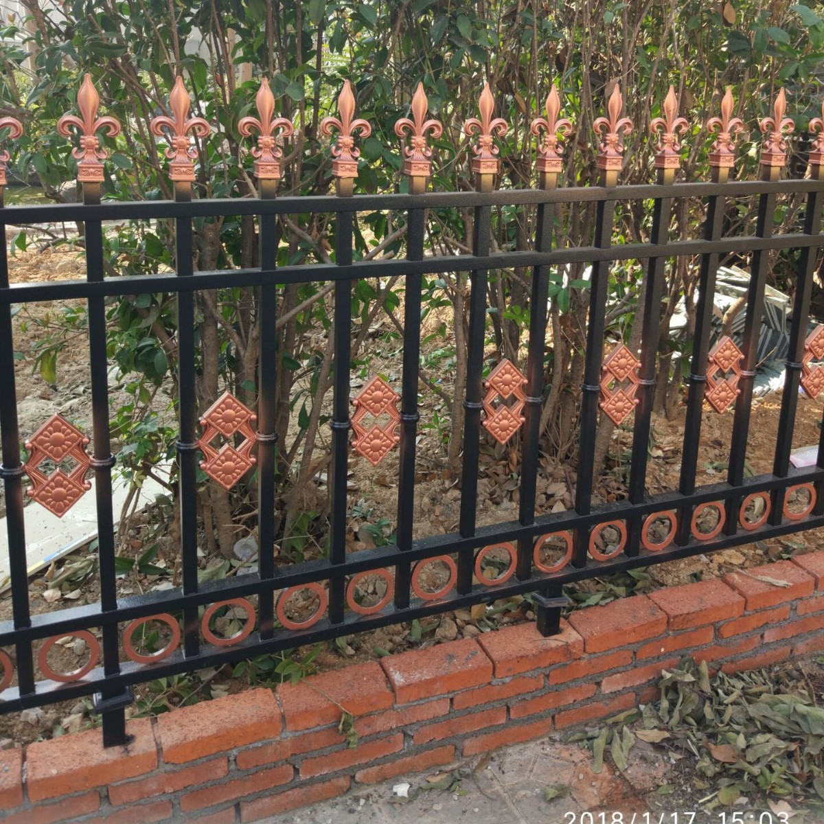 广州市专业厂家生产供应铁艺栏杆 围墙栏杆 别墅庭院铁艺围栏