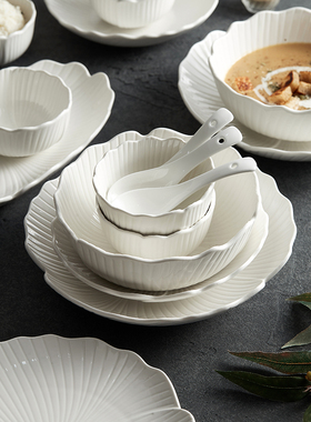 白色碗碟套装家用轻奢碗筷感颜值简约乔迁日式陶瓷盘子碗餐具