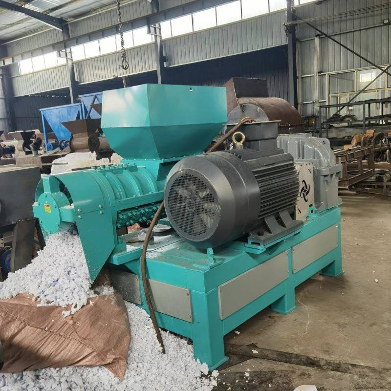 旧布料编织袋薄膜螺旋粉碎机篷布地垫碎料机吨包袋遮阳网粉碎机