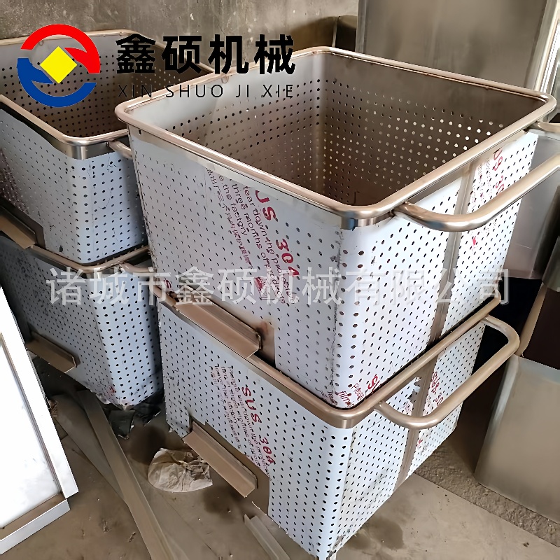 食品厂肉制品馅料运输车不锈钢蔬菜料斗车提升机配套辅助小料车