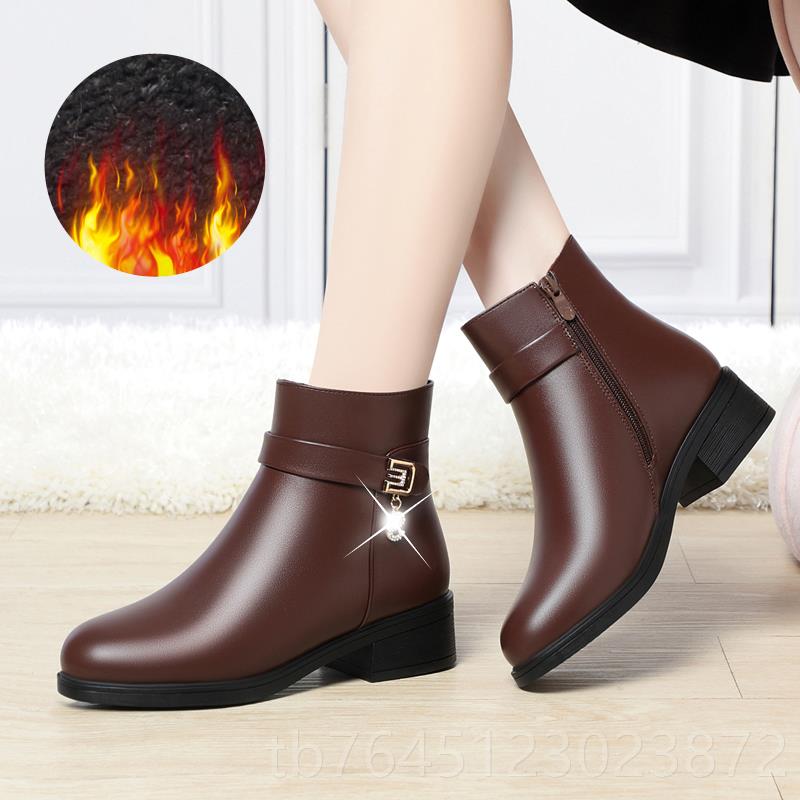 高档妈妈软鞋冬款短靴女真粗跟加绒中年女鞋春秋单秋靴皮女靴子底