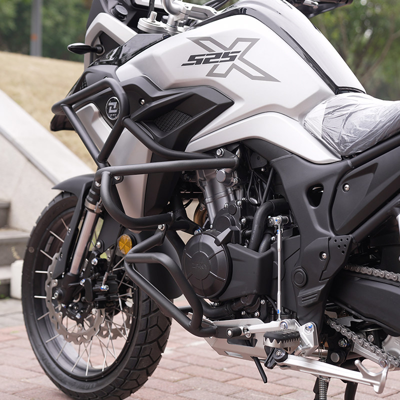 适用于单摇臂凯越500X保险杠新款52H5X护杠改装发动机中下防摔杠