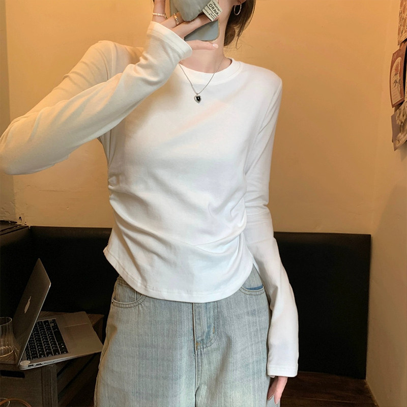 正肩白色长袖t恤女上衣春秋西装内搭修身弧形下摆短款打底衫