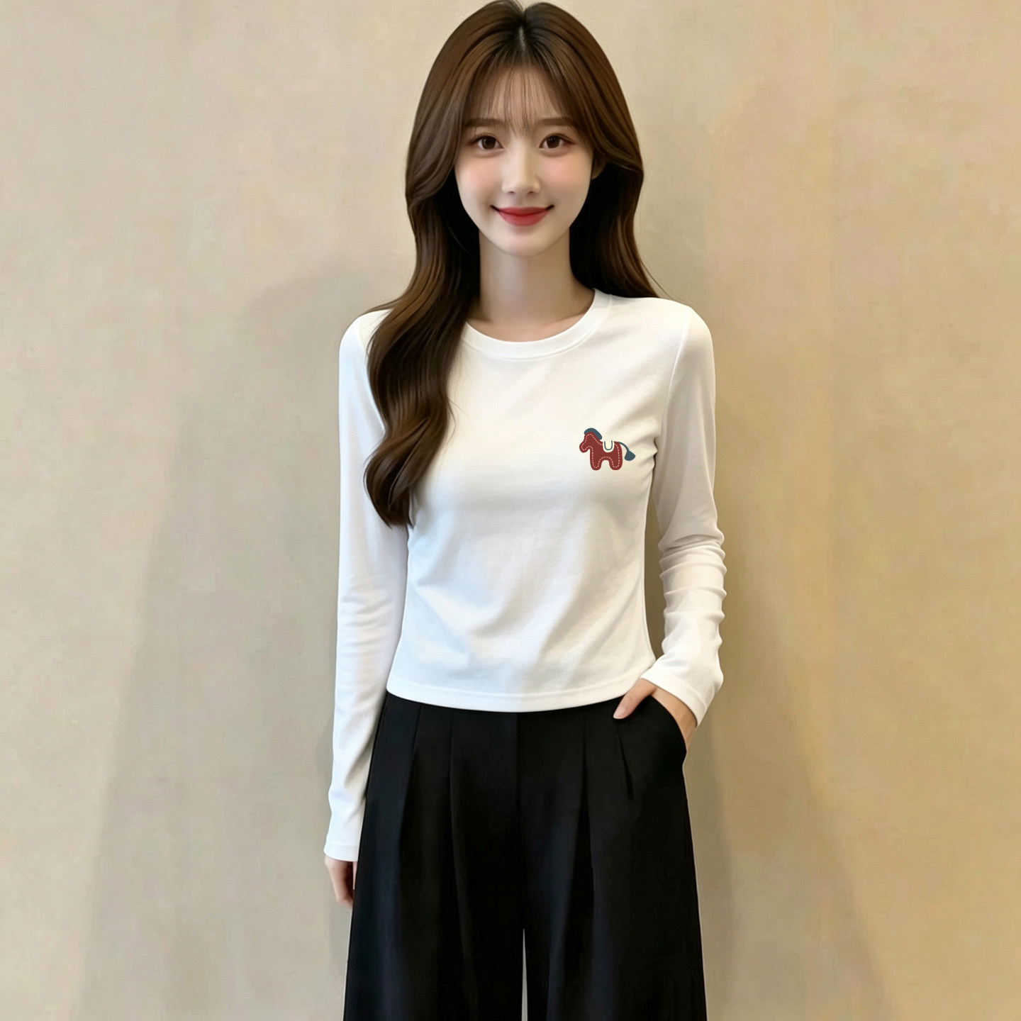 2026春季小马元素修身长袖T恤女显瘦百搭圆领短款小个子内搭上衣