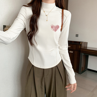 磨毛保暖白色不规则设计感半高领打底衫女秋冬季洋气时尚内搭新款