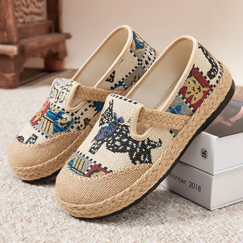 鞋子女国风春季新款聚氨酯轻便舒适老北京布鞋软底不累脚妈妈鞋,女鞋,传统布鞋,淘宝优惠券,粉丝福利购,淘宝优惠卷