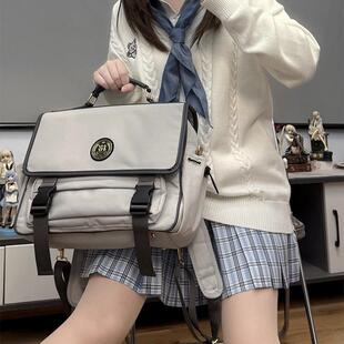 盐茶原创设计包双肩学院风校供大容量学生书包包通勤【小绪茶】