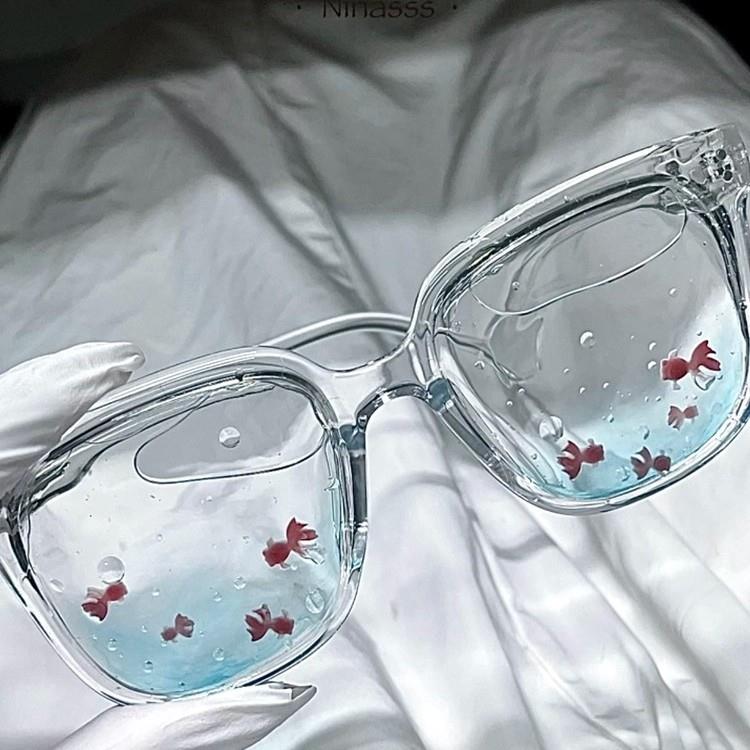 眼镜鱼缸金鱼流沙高颜值拍照打卡道具氛围感锦鲤元素装饰眼镜
