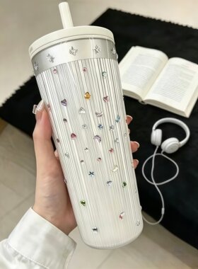 被喝水的搭子贴纸惊艳到了