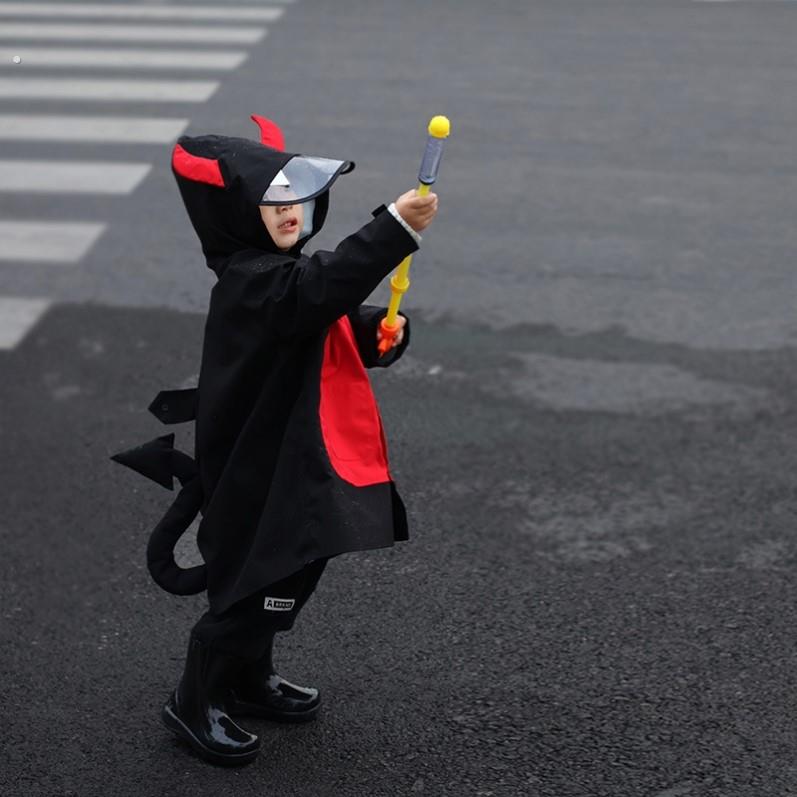 出口小恶魔儿童雨衣男童女童带书包位女孩幼儿园上学男孩