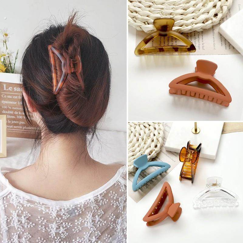 日韩镂空三角弧形发抓新款磨砂纯色简约抓夹气质后脑勺盘发发夹