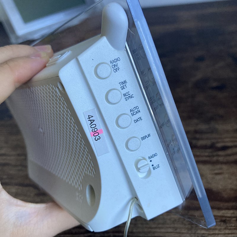 直接冲!懂的都懂!床头钟控收音机桌面小闹钟温度湿度大屏背光