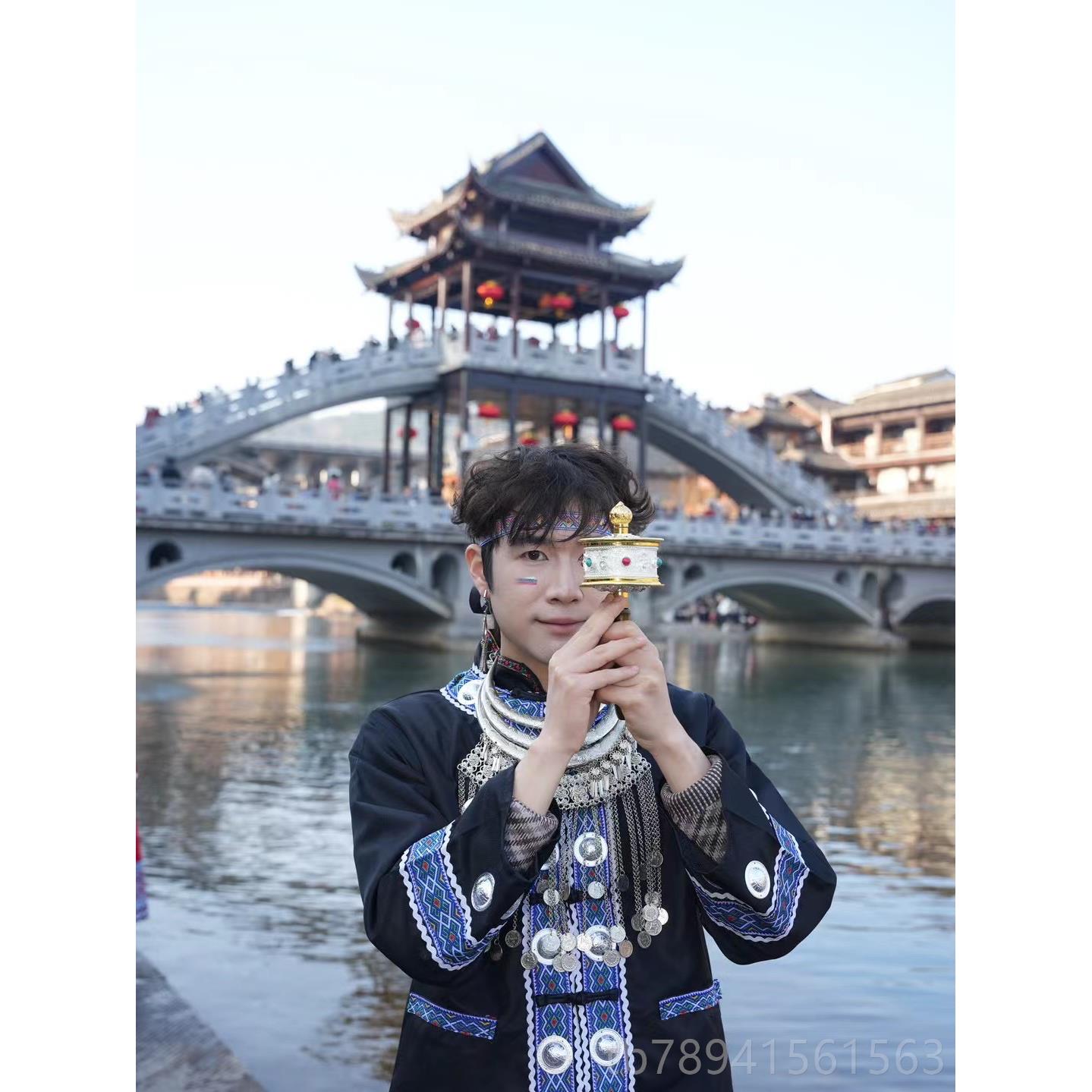 高档苗族男苗家贵蹈州舞台衣装服土家族舞装服湘西少数民族演出服