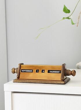印度进口手工黄铜覆古创意手动调节个性英文数字日历书房书桌装饰