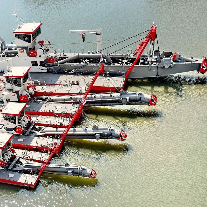 厂家定 制 沙霸王 绞吸挖泥船 河道采沙尾矿库清淤疏浚设备