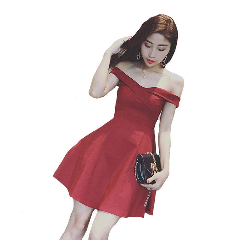 一字领性感露肩时尚打底裙生日聚宴会晚礼服修身显瘦韩国连衣裙女