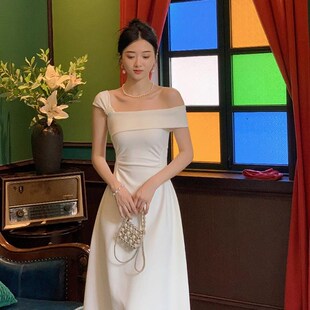 白色一字肩连衣裙女夏季登记领证穿搭订婚小礼服平时日常可穿裙子