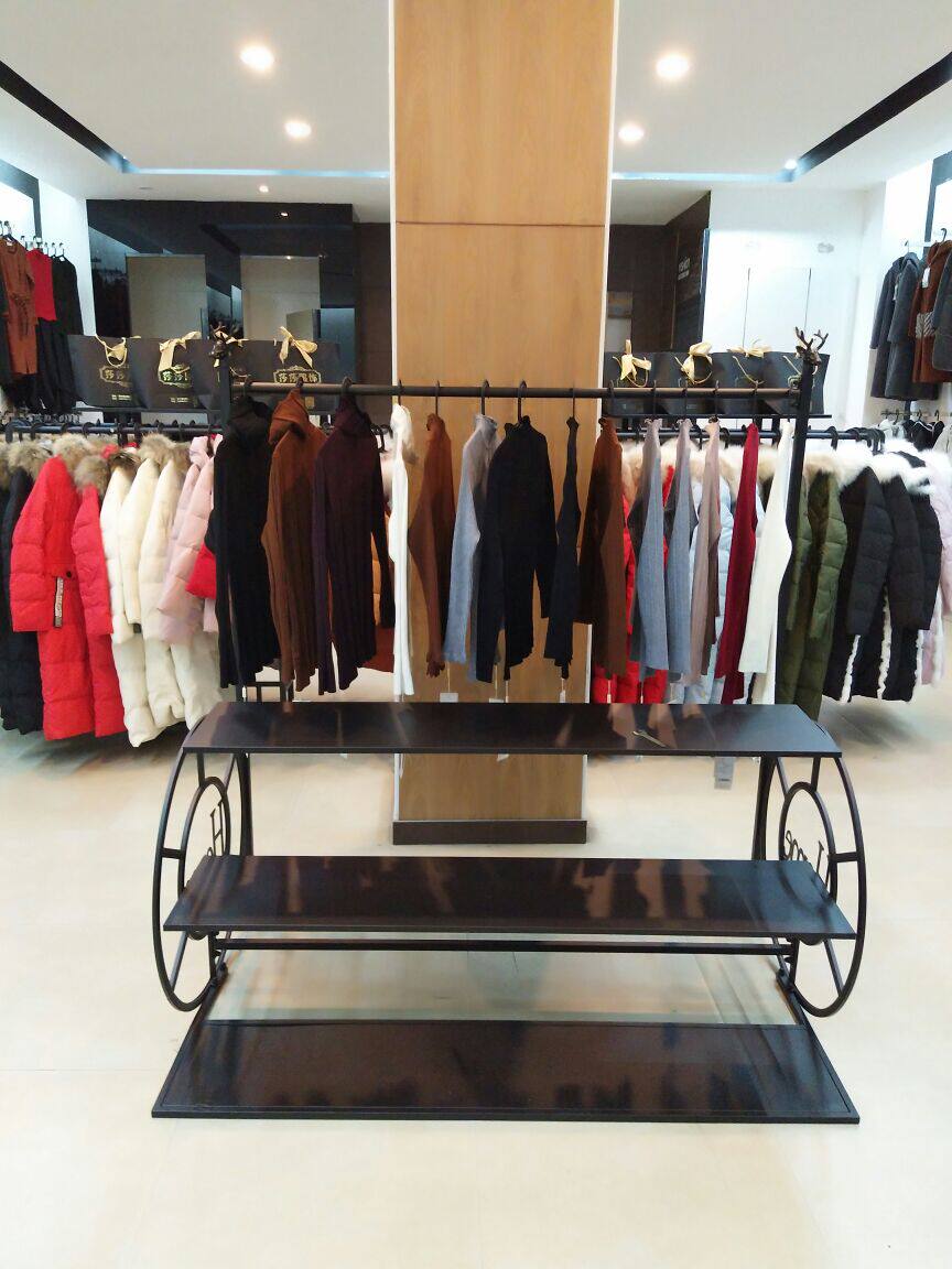 创意服装店中岛货架鞋架多层包包架展示架桌简约店铺展示柜流水台