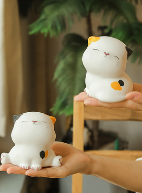 创意三花猫猫咪简约可爱办公桌摆件装饰一对结婚礼物家居饰品桌面