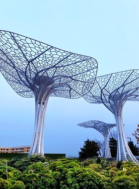 户外大型不锈钢树雕塑铁艺金属发光景观小品定制城市园林地标摆件