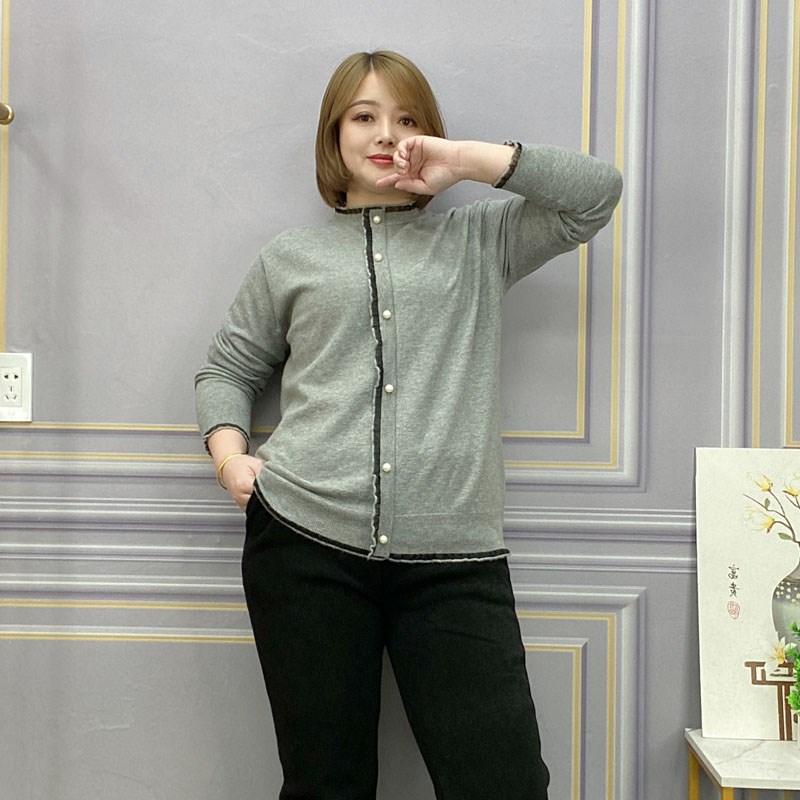 大码女装胖妹妹200斤花边领针织衫2023秋冬新款显瘦钉珠套头毛衣