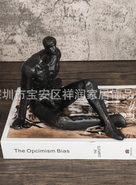 less简约现代创意艺术抽象铸铁人物摆件软装饰品样板房桌面摆设