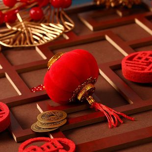 喜庆装饰绿植小红灯笼挂饰2024新款结婚新年植绒室外迷你树上挂件