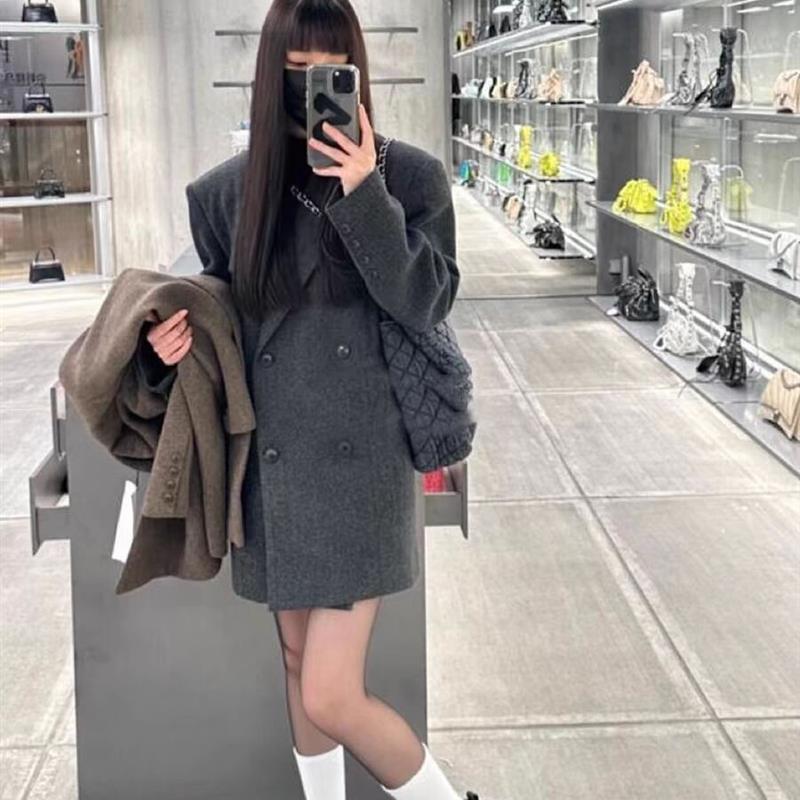 加绒灰色短款西装呢子大衣女秋冬季新款毛呢外套高级感小个子韩系