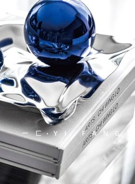 一匚极简轻奢样板间金属托盘小球搭配摆件售楼部客厅书房桌面饰品