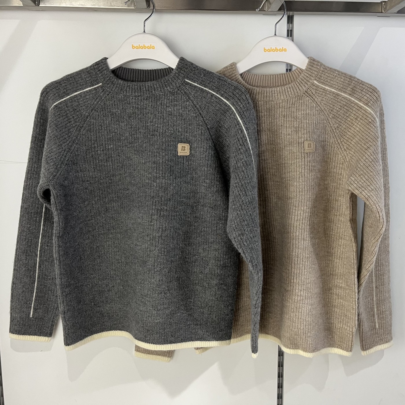 巴拉巴拉男童圆领简约休闲百搭针织衫毛衣2025冬新款202425103104