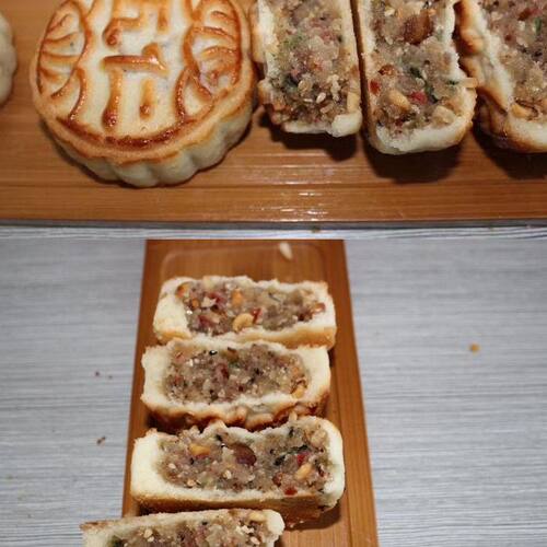 新疆盼月五仁月饼枣肉核