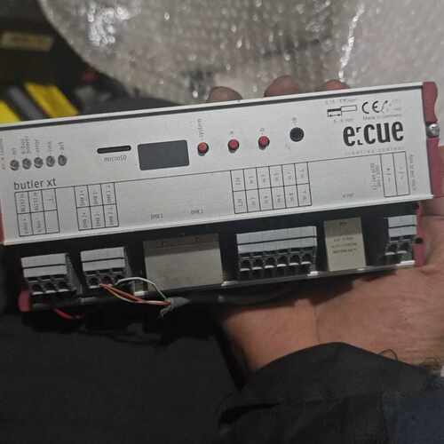 e:cue Butler XT灯光控制器，品，成色还可以议价