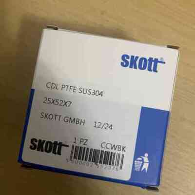 油封，英国SKOTT。25×52×7，正向双唇。（议价）