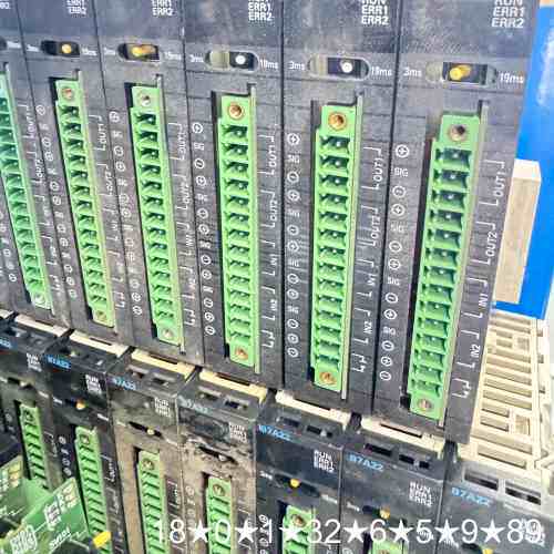 CJ1W-B7A22 87A接口单，PLC
