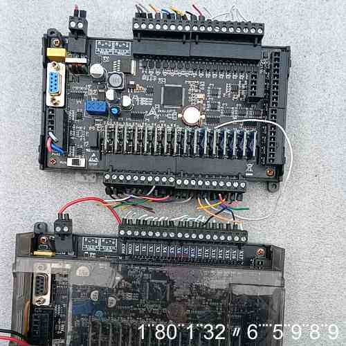 领控PLC工控板ZK3U-32，剪线2个，1个无外盖了，
