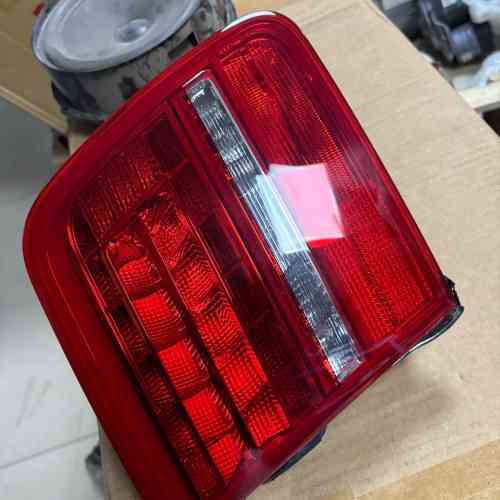 奥迪A8 D3尾灯 原装拆车件 原装正品 LED尾灯 原装后