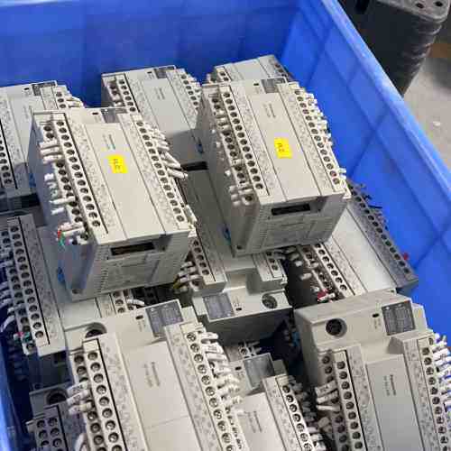 议价plc afpxol40r-f Afpx0l40适用