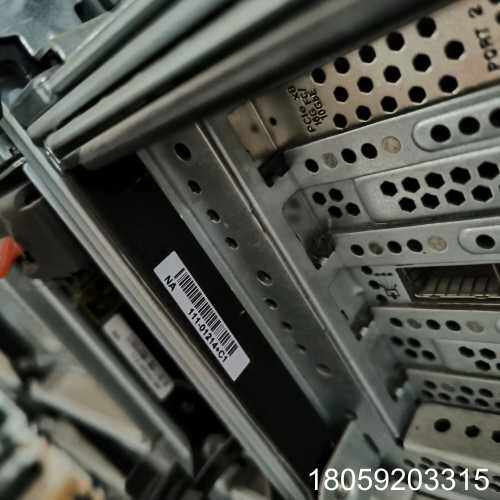 Netapp FAS8080 111-01214 111-0可