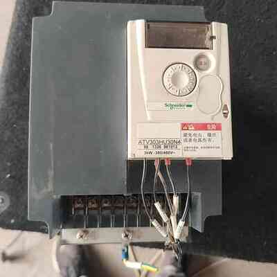 施耐德变频器 ATV303HU30N4
