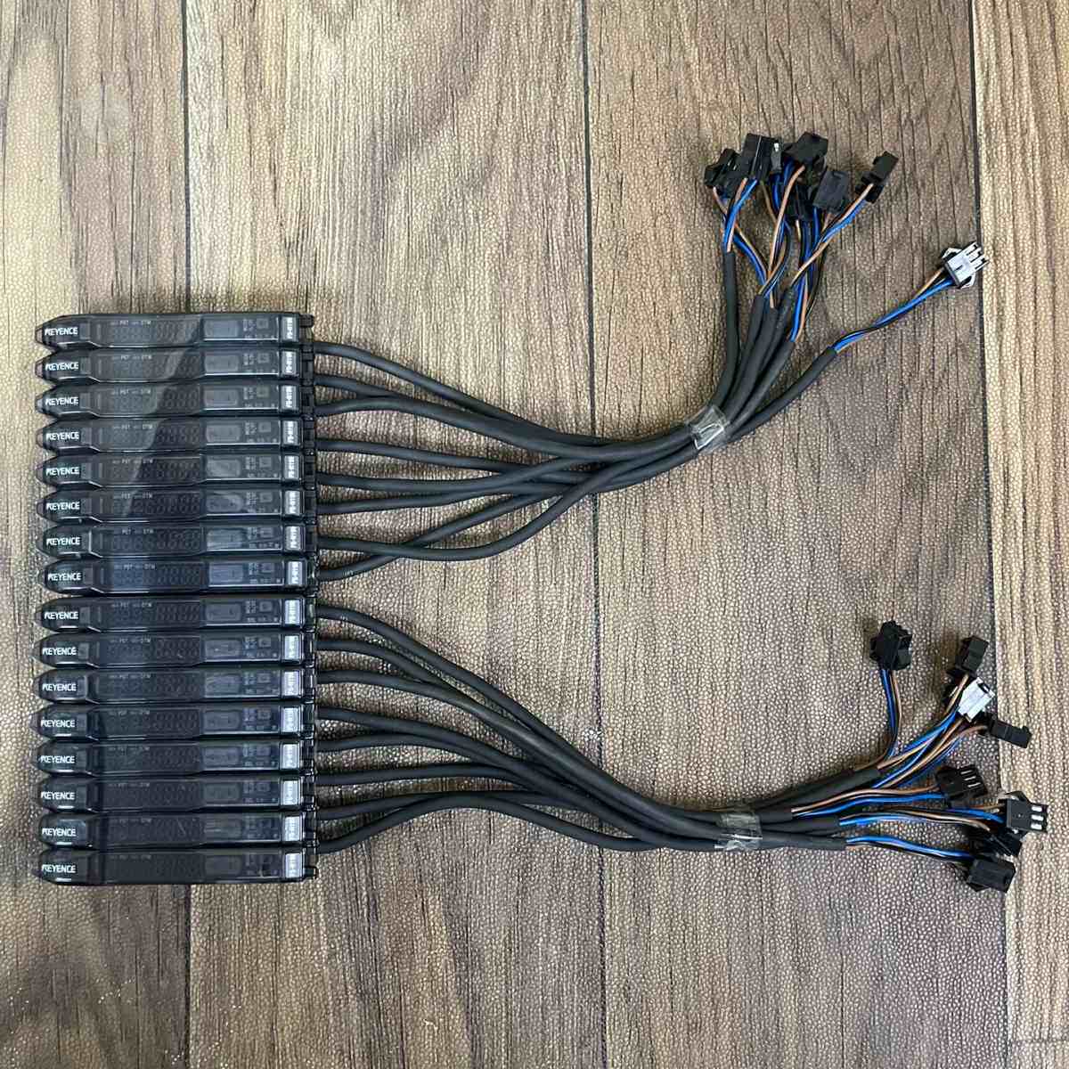 基恩士/KEYENCE，光纤放大器，型号:FS-N11N，线议价