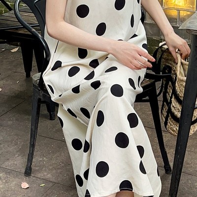 YNVN杏色波点无袖背心连衣裙女夏季2024新款法式圆领显瘦长裙子