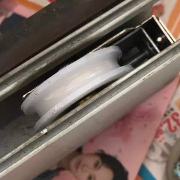 90铝合金门窗滑轮铝合金推拉门滑轮配件下轮滚轮轨道老式铁