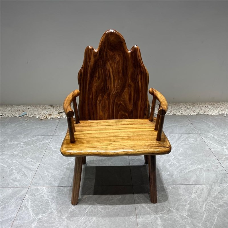 乌金木靠山椅随形靠背公园椅实木主人椅原木榫卯结构大板茶桌配椅
