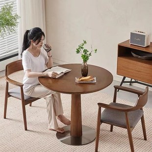 小户型阳台餐桌休闲咖啡小桌子圆桌洽谈桌实木小圆桌接待圆餐椅桌